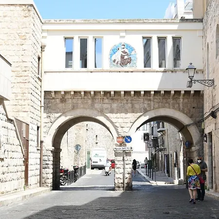 Palazzo Del Carmine בארי